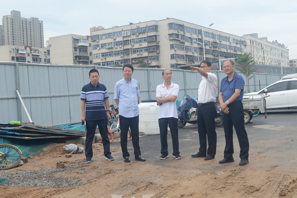 体育竞猜官网·(中国)官方网站党委书记秦广远调研西站路工程