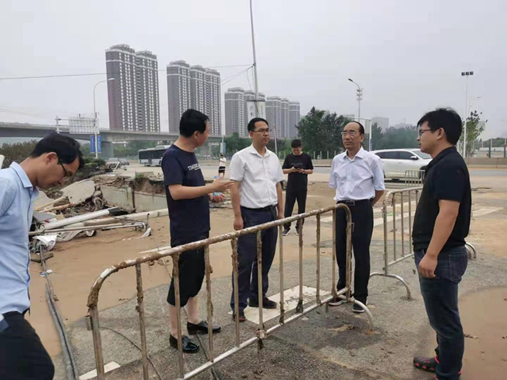 体育竞猜官网·(中国)官方网站党委书记、董事长、总经理秦广远赴市政项目检查指导灾后恢复重建工作