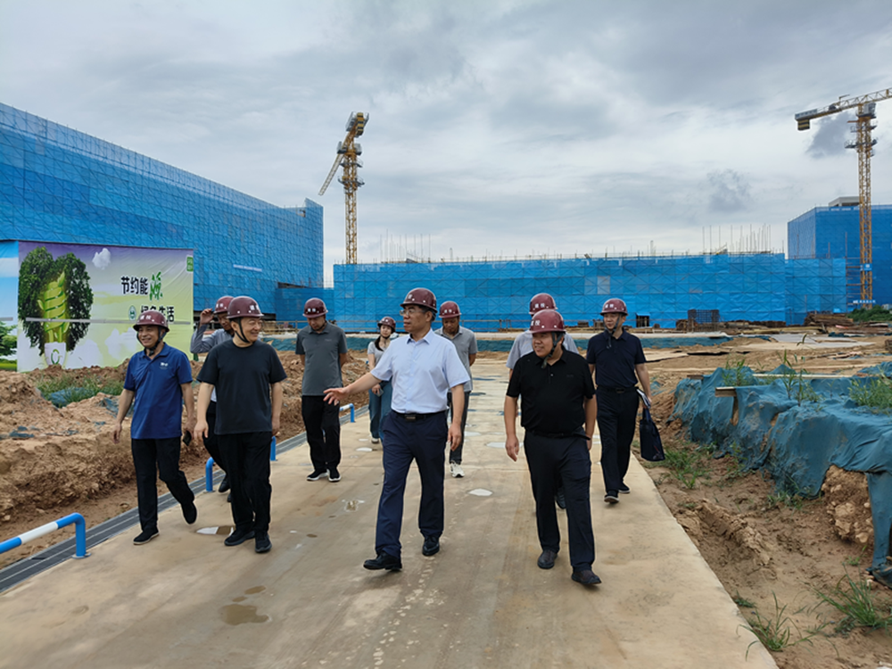 体育竞猜官网·(中国)官方网站党委书记、董事长汪洋到六十七高级中学项目调研项目建设工作
