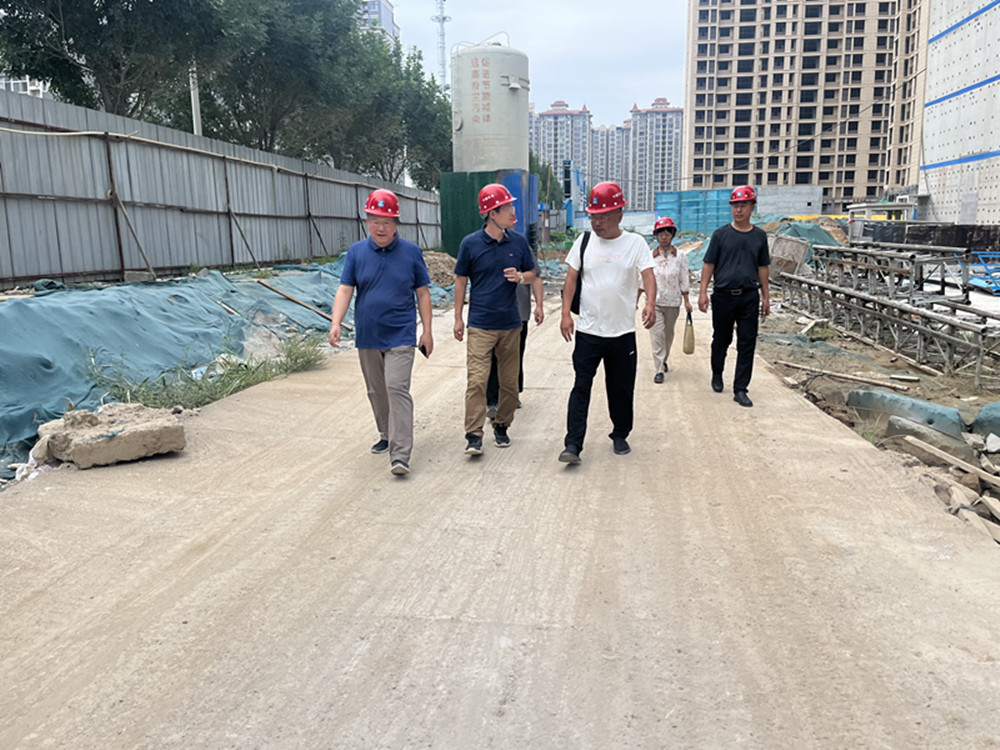 体育竞猜官网·(中国)官方网站领导深入市政二部检查安全生产和防汛工作